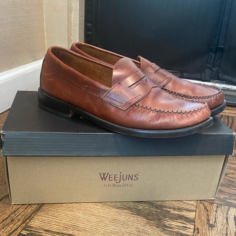 Bass Weejuns Parker Loafers - Picture 2 of 9